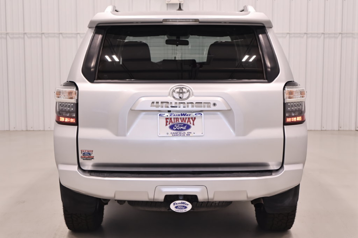 2016 Toyota 4Runner SR5 - Photo 8