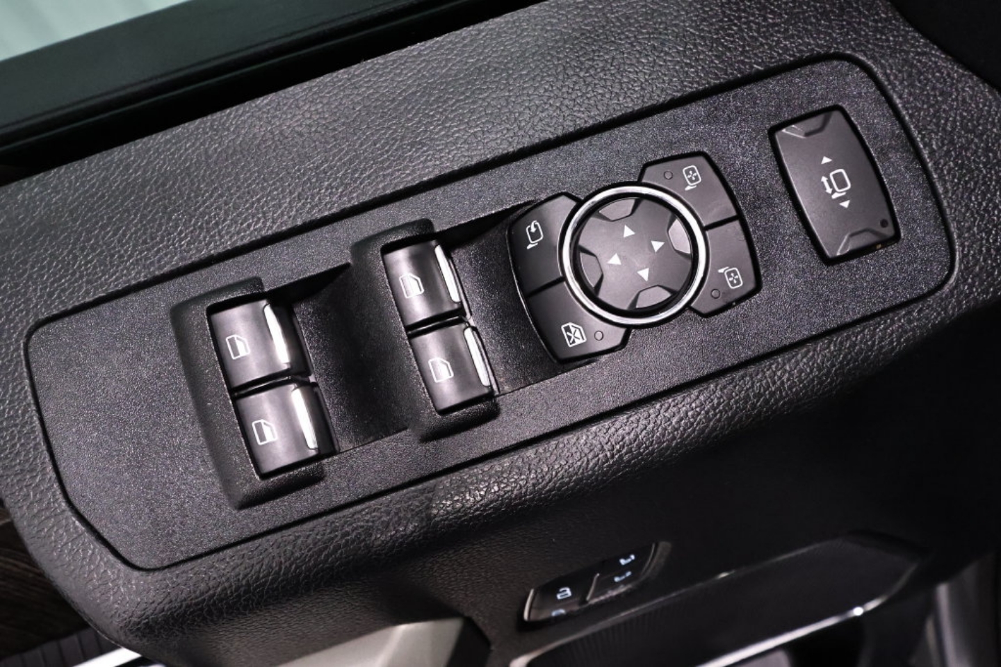 2021 Ford F-350 Super Duty Lariat - Photo 10