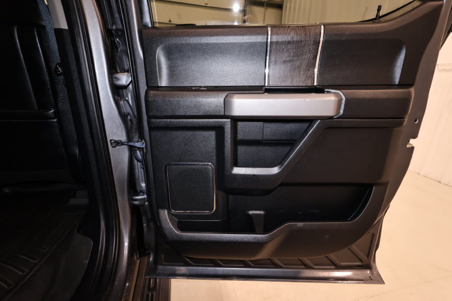 2021 Ford F-350 Super Duty Lariat - Photo 15