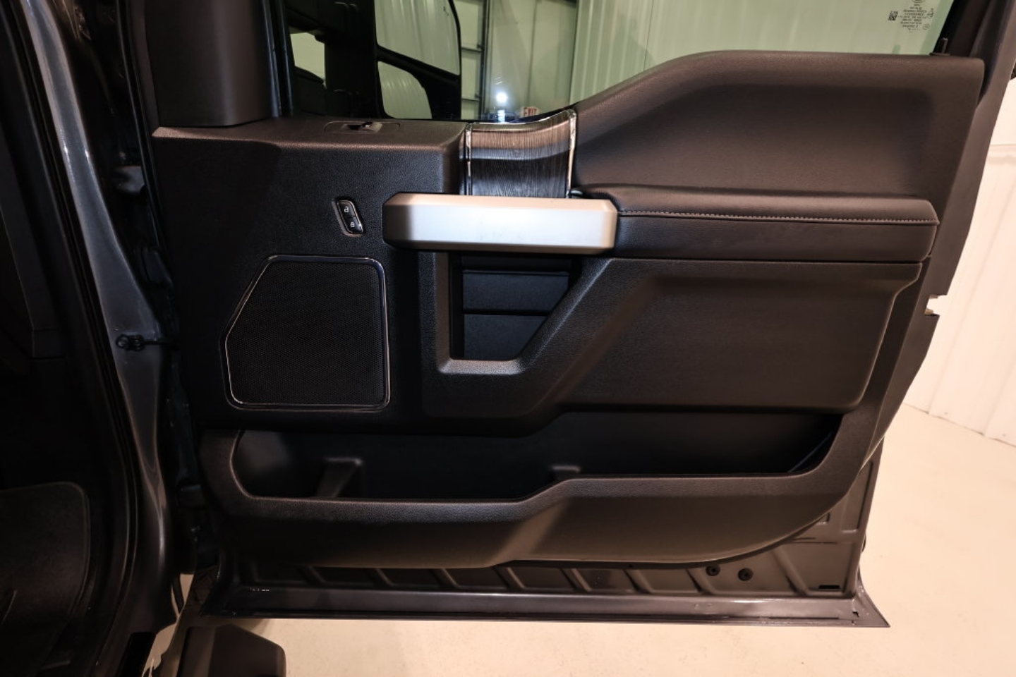 2021 Ford F-350 Super Duty Lariat - Photo 17