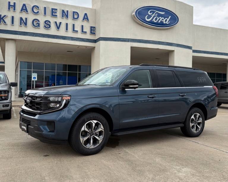 2027 Ford Expedition MAX Active