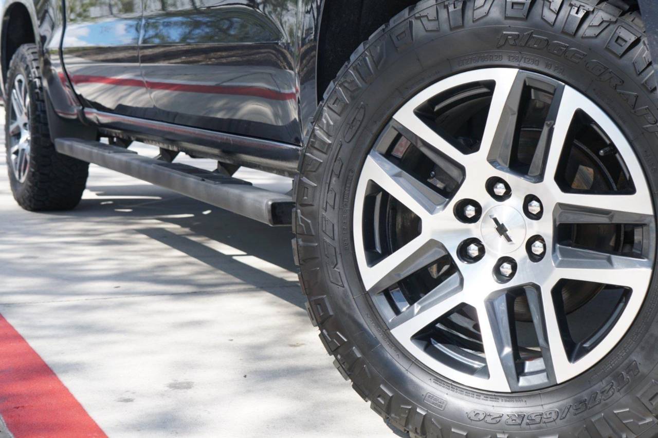 Used 2020 Chevrolet Silverado 1500 LT Trail Boss, photo 2