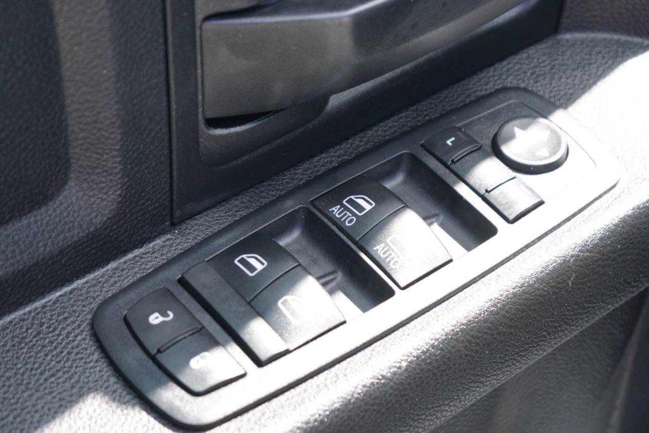 Used 2015 RAM 2500 Tradesman, photo 18
