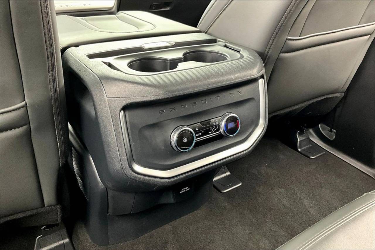 2026 Ford Expedition Active - Photo 32