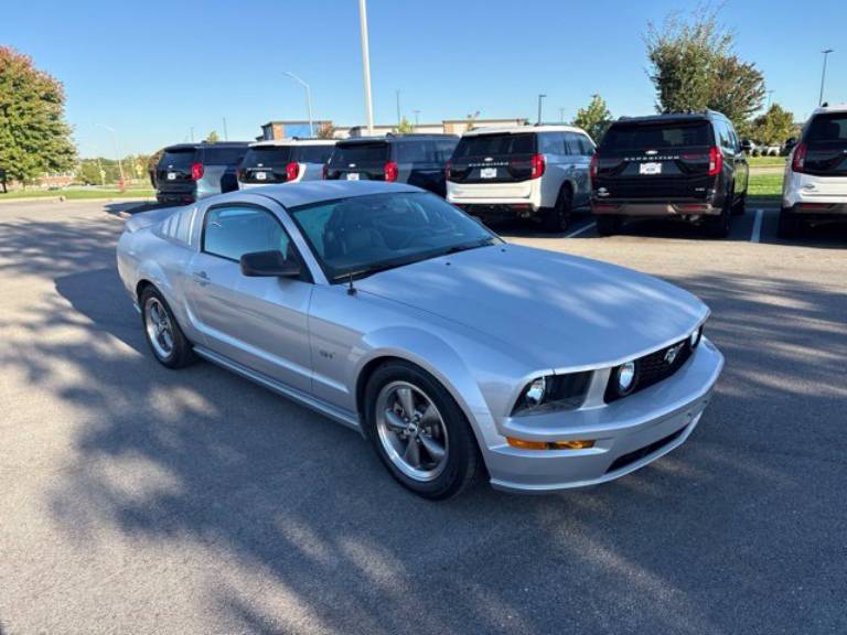 2006 Ford Mustang GT Deluxe