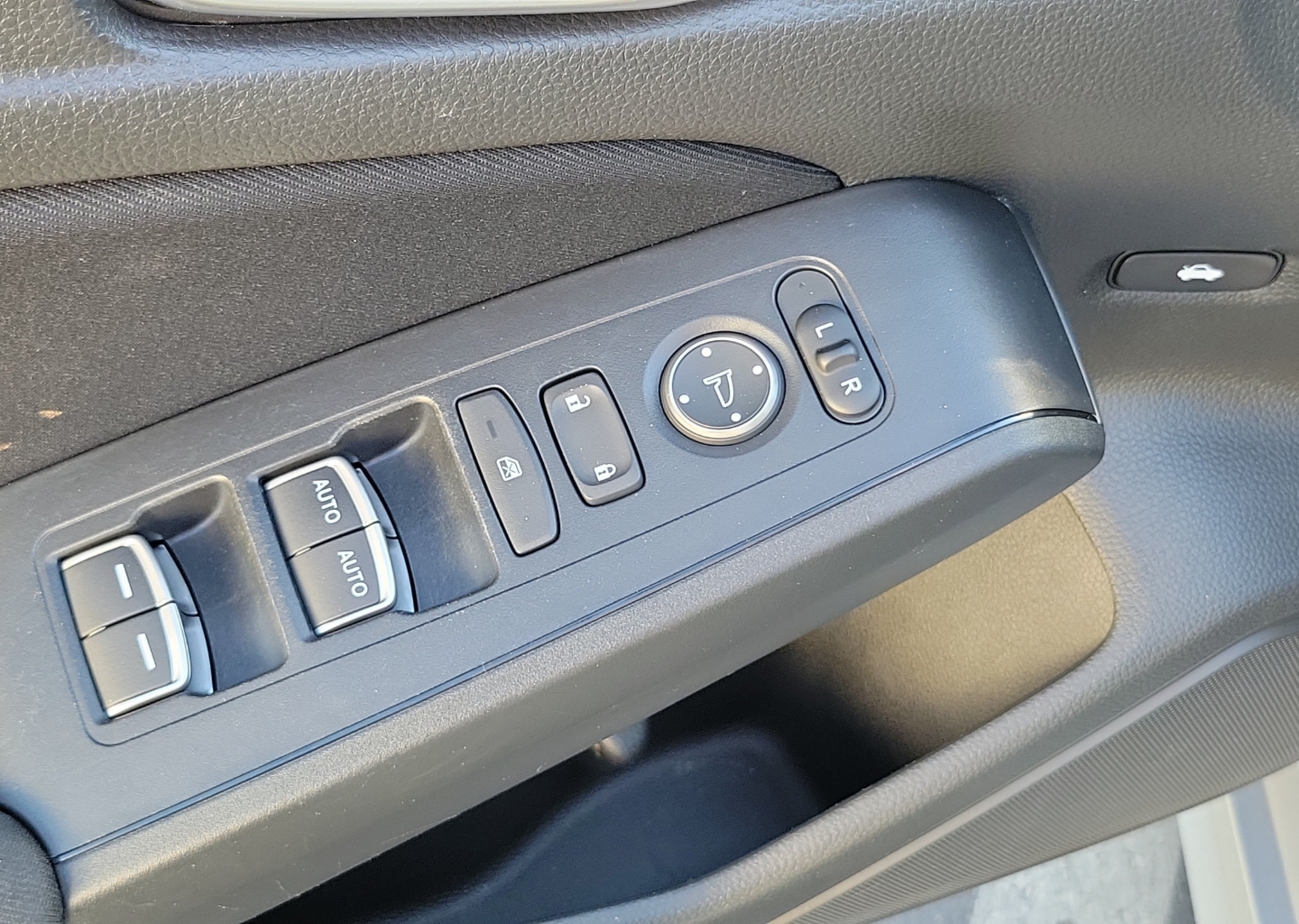 2024 Honda Civic Sport - Photo 21