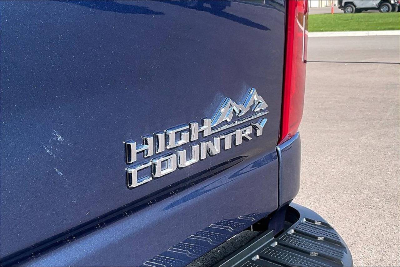 2021 Chevrolet Silverado 3500HD High Country - Photo 8
