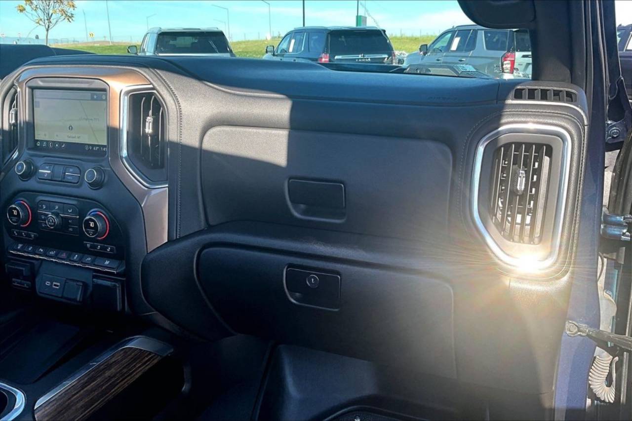2021 Chevrolet Silverado 3500HD High Country - Photo 17