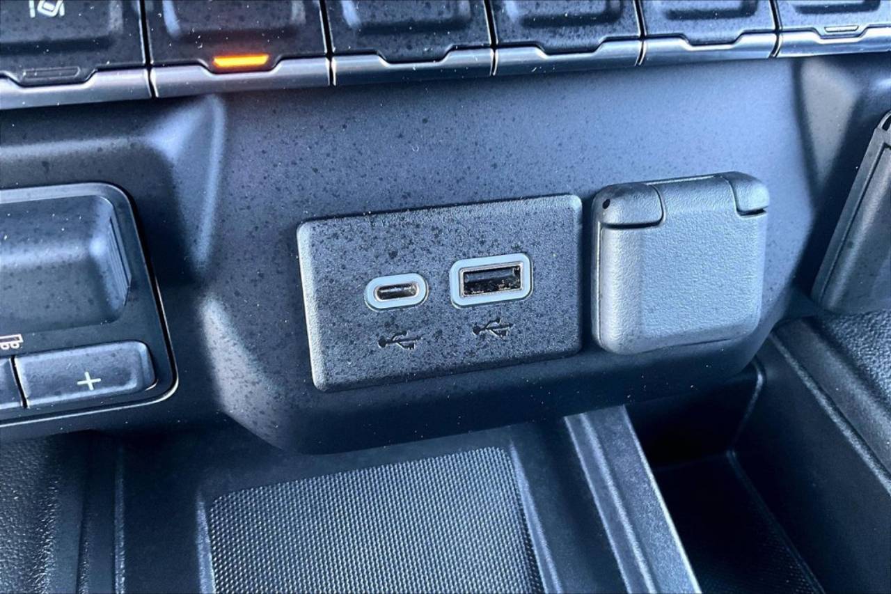 2021 Chevrolet Silverado 3500HD High Country - Photo 33