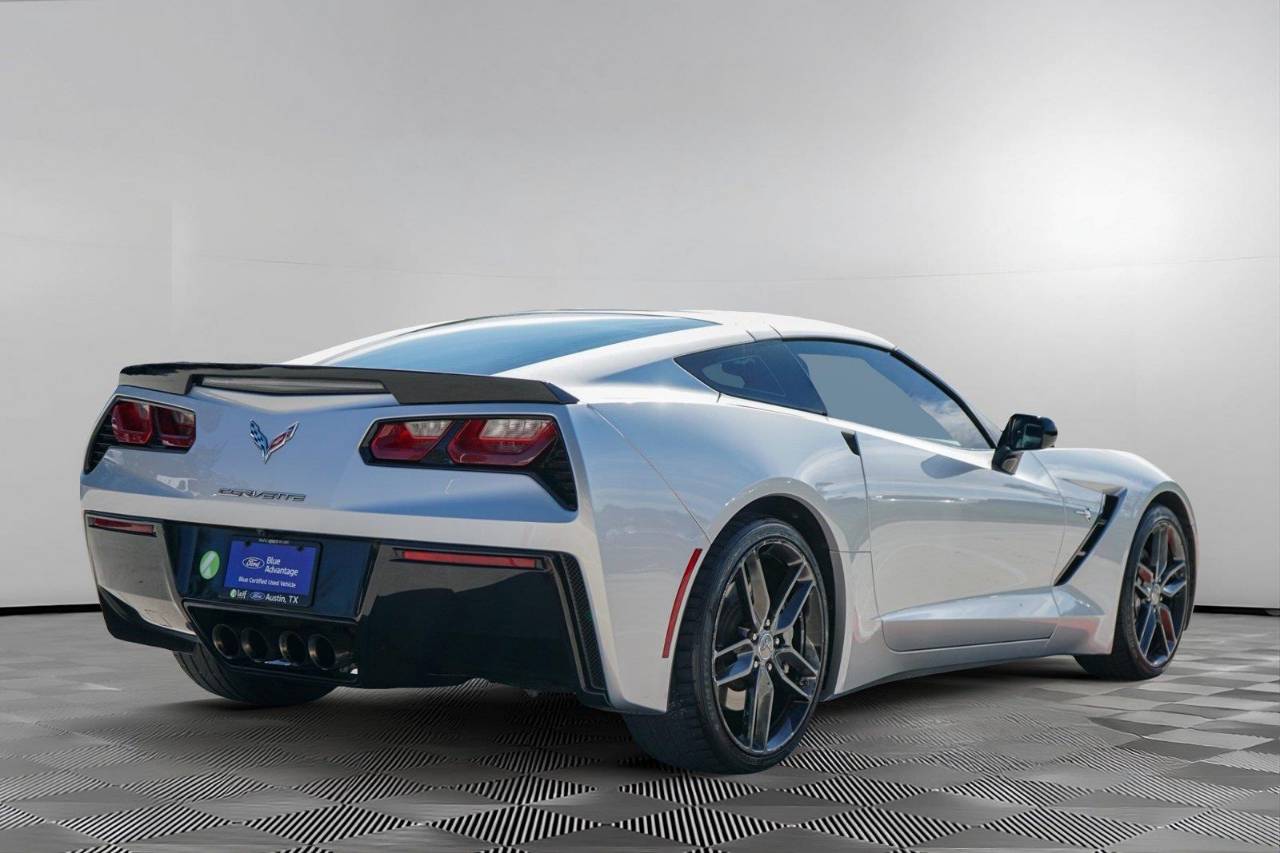 Used 2018 Chevrolet Corvette 3LT, photo 4