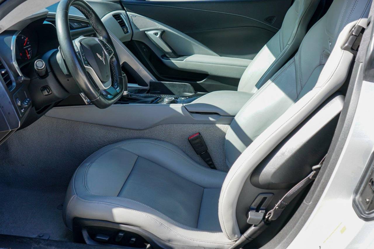 Used 2018 Chevrolet Corvette 3LT, photo 7