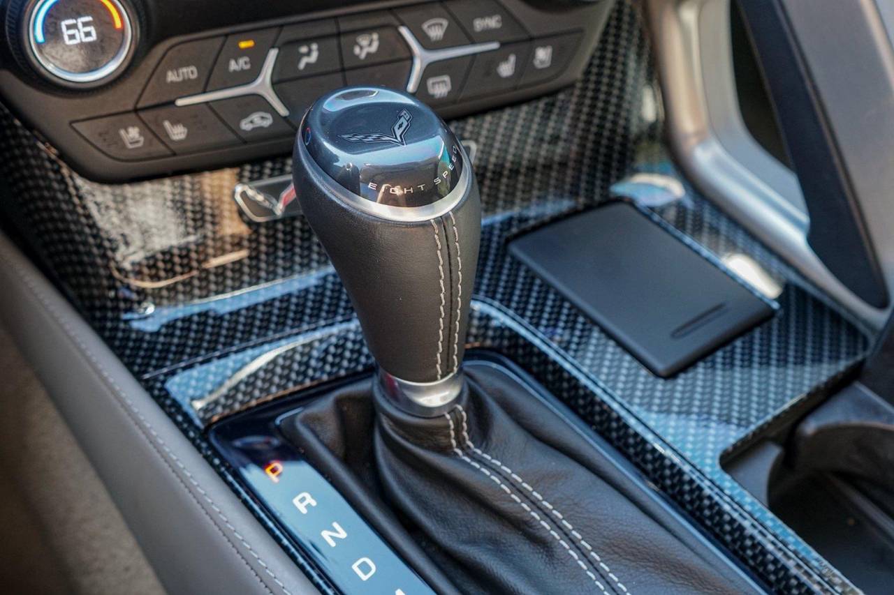 Used 2018 Chevrolet Corvette 3LT, photo 11