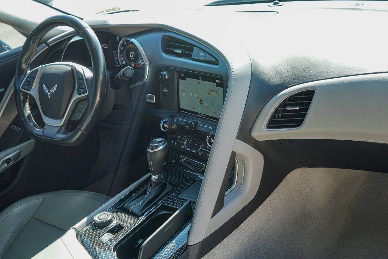 Used 2018 Chevrolet Corvette 3LT, photo 20