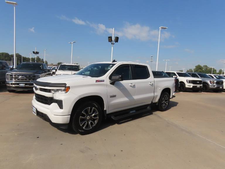 2022 Chevrolet Silverado 1500 4WD Crew Cab 147 RST