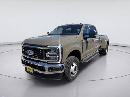 2027 Ford Super Duty F-350 DRW XLT