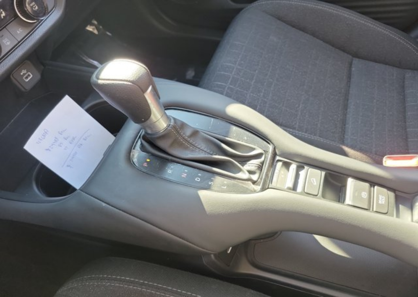 2025 Honda HR-V LX - Photo 31