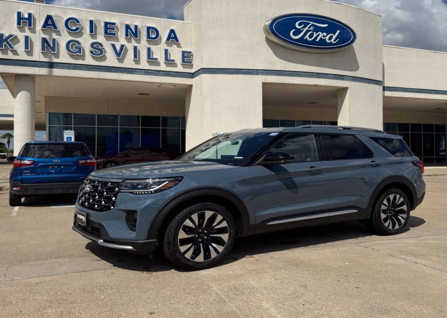 2027 Ford Explorer Platinum