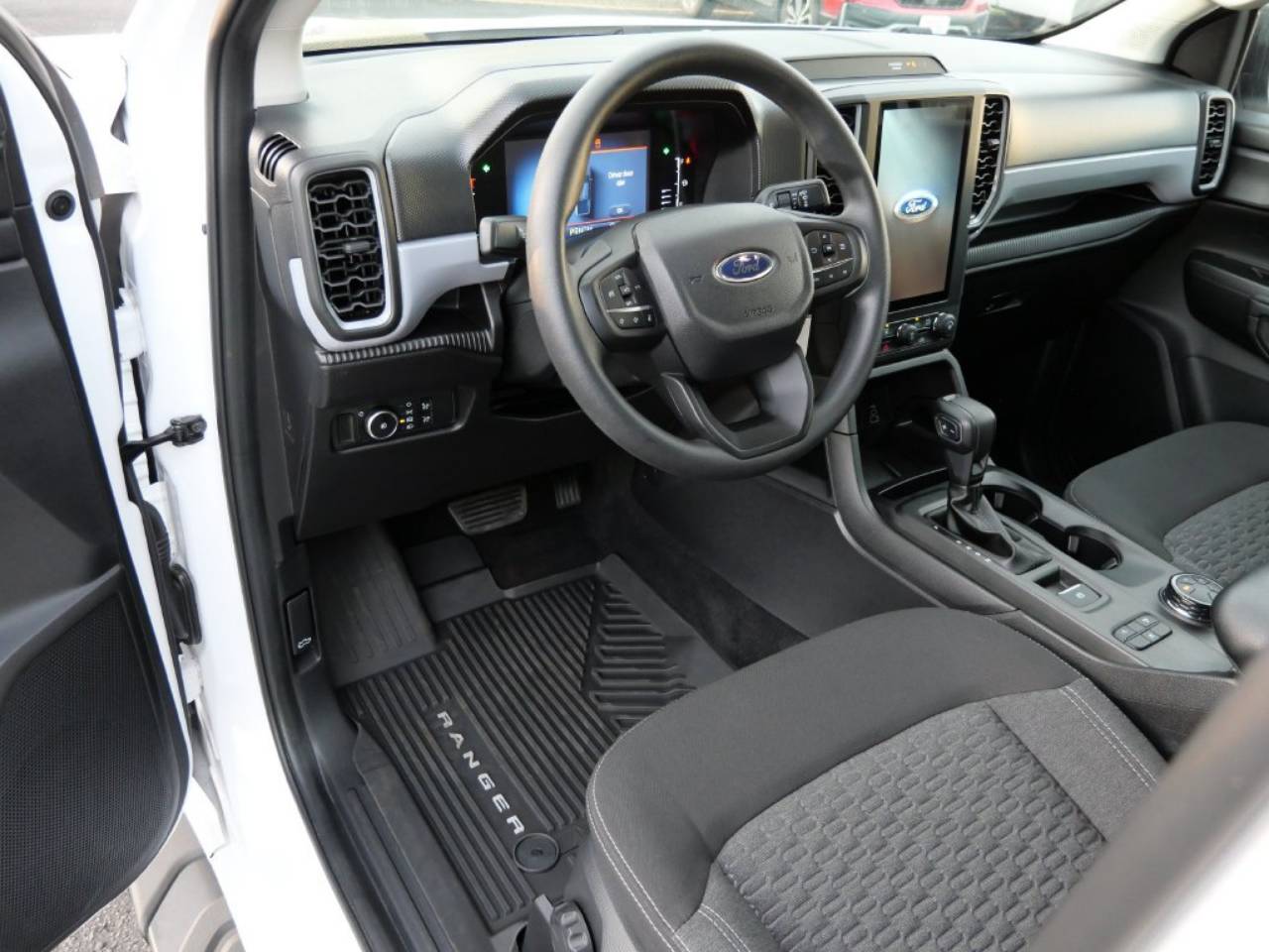 2026 Ford Ranger XL - Photo 9