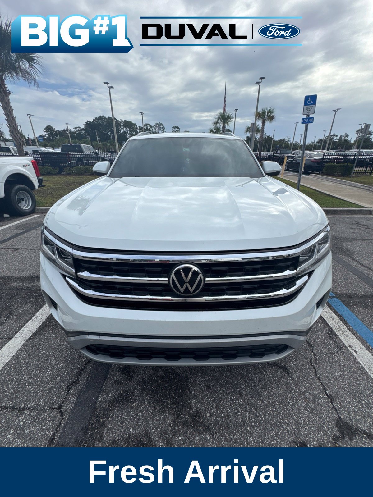 2022 Volkswagen Atlas Cross Sport 2.0T SE w/Technology
