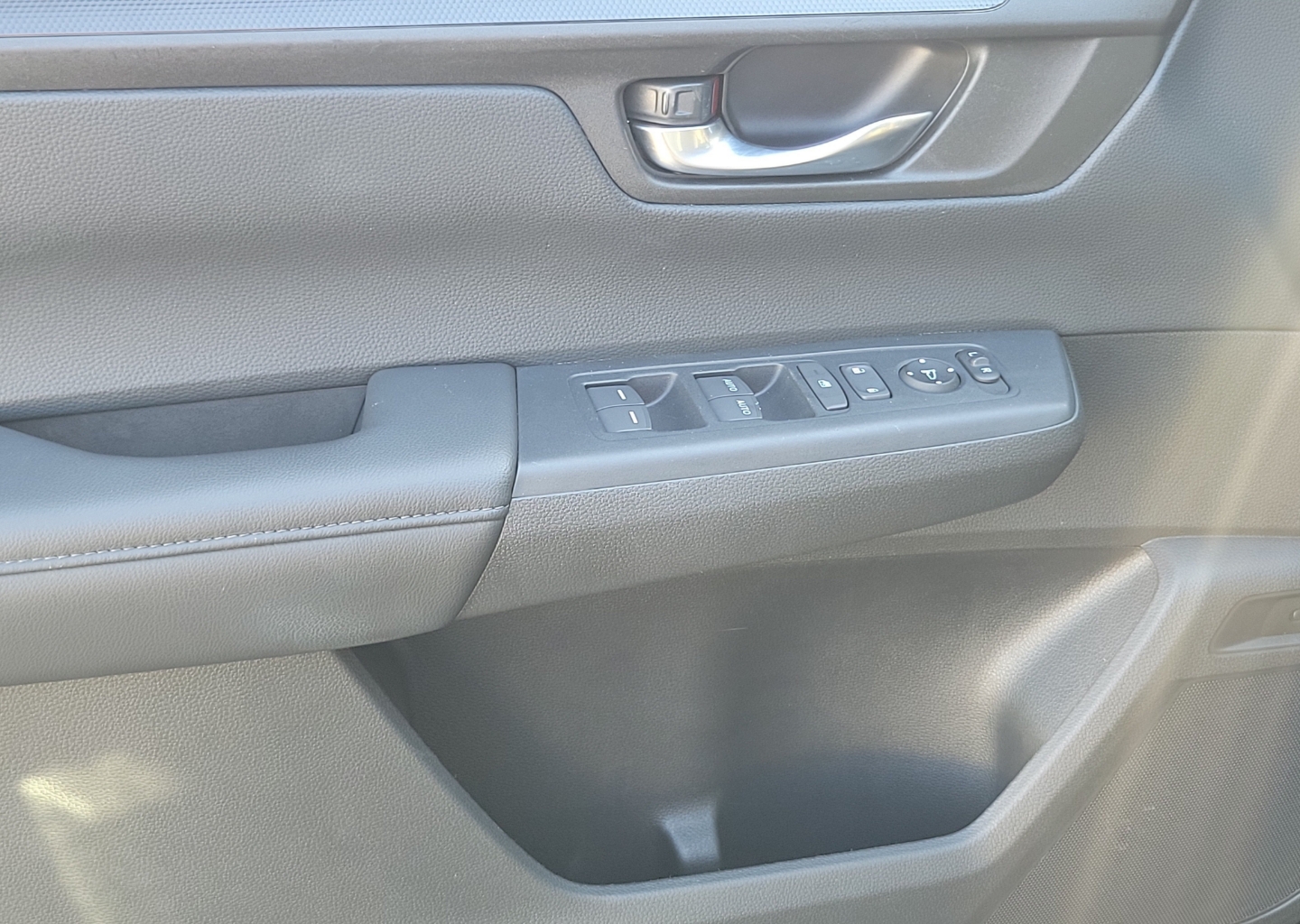 2025 Honda CR-V EX - Photo 20