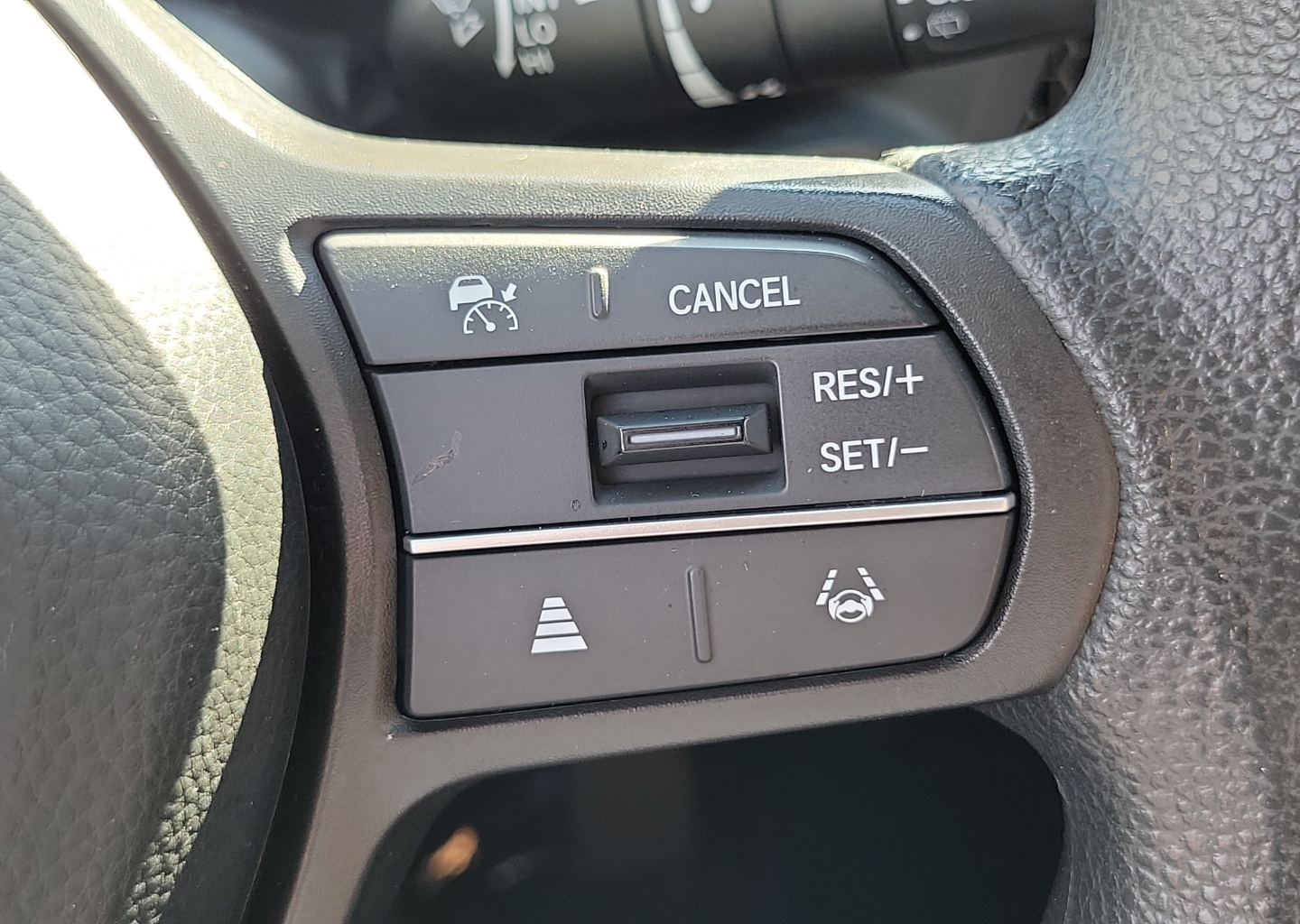 2025 Honda CR-V EX - Photo 25