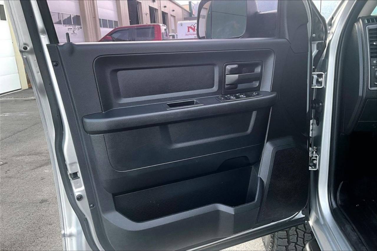 2014 RAM Ram 2500 Pickup Tradesman - Photo 23
