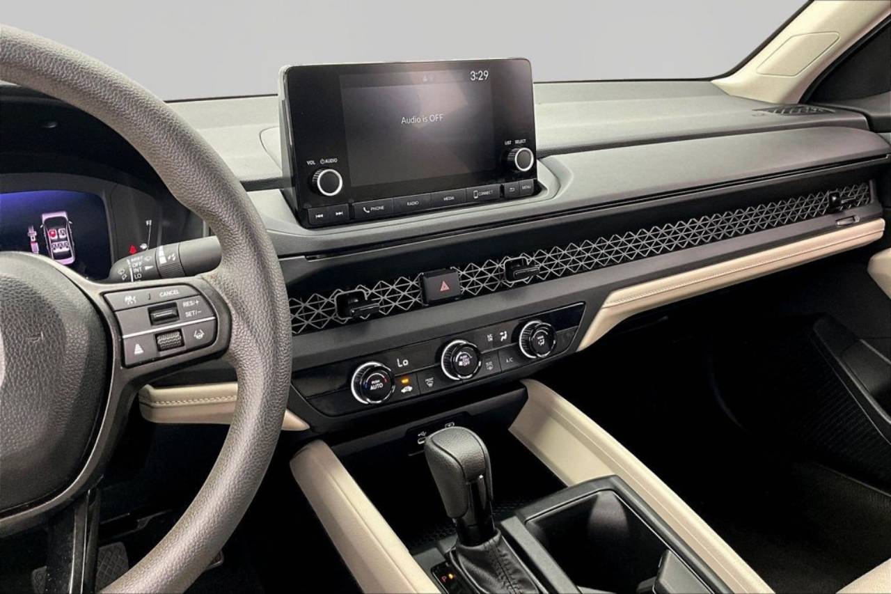 2025 Honda Accord LX - Photo 6
