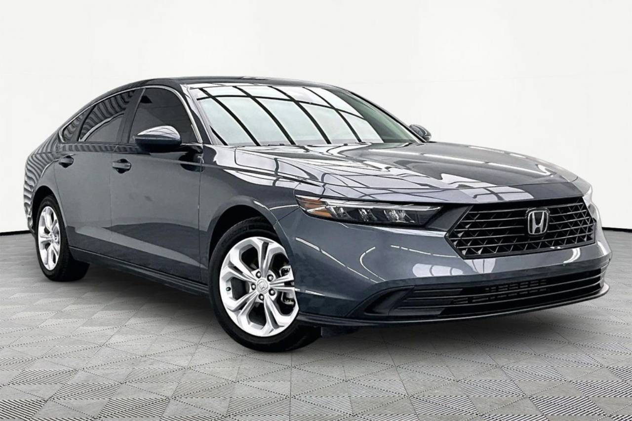 2025 Honda Accord LX - Photo 12
