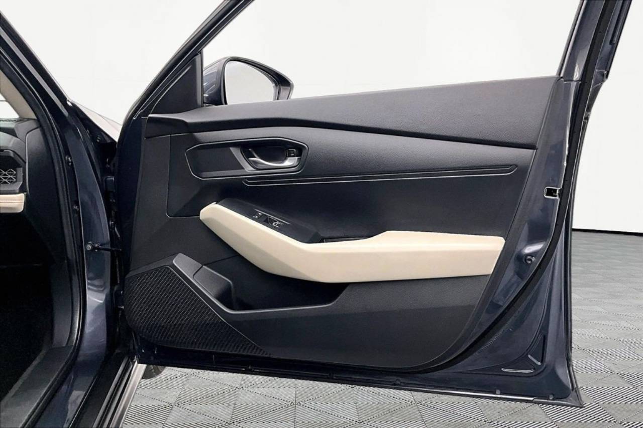 2025 Honda Accord LX - Photo 24