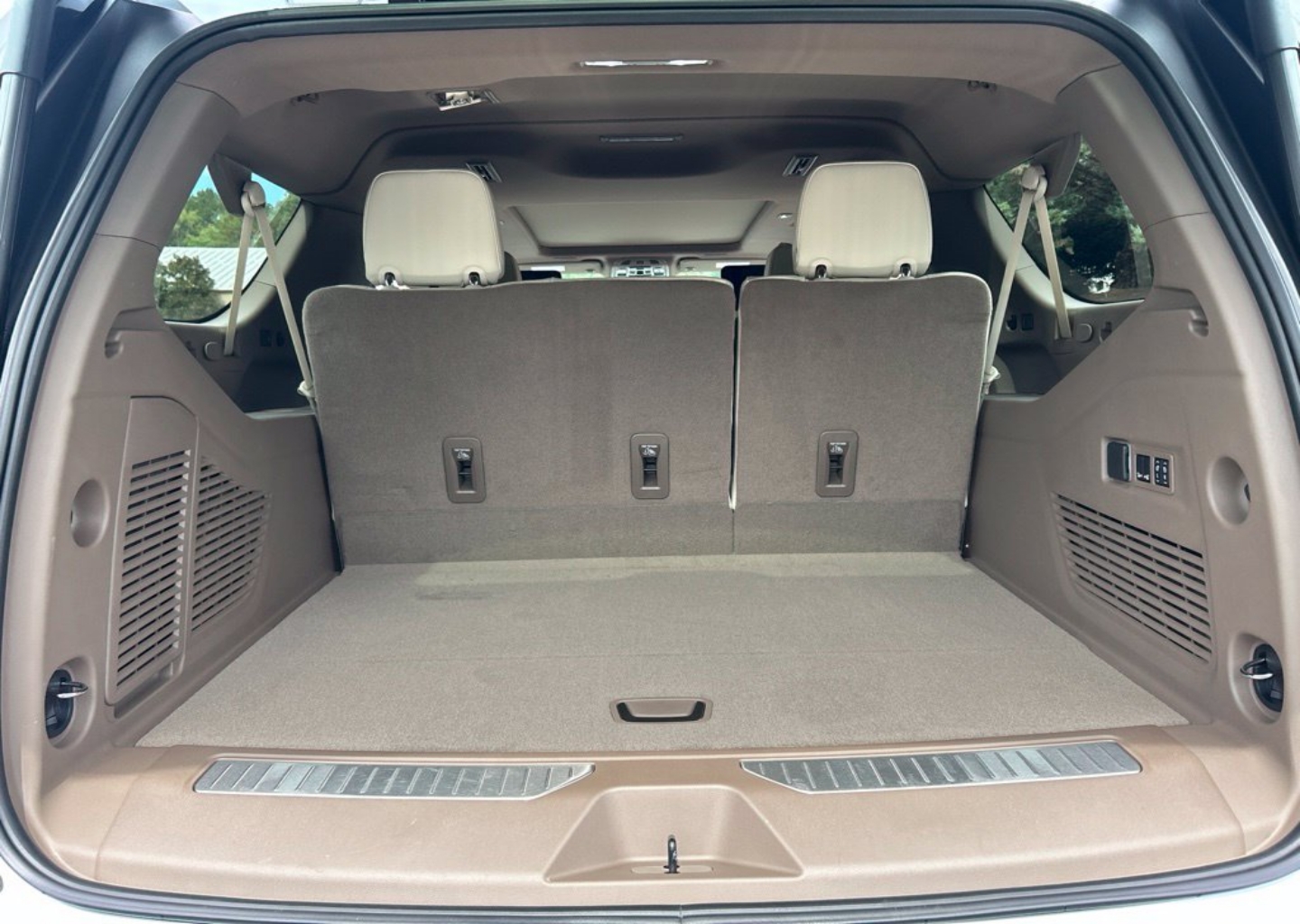 2027 GMC Yukon XL Denali - Photo 113