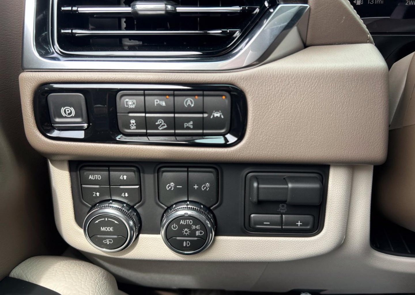 2027 GMC Yukon XL Denali - Photo 124