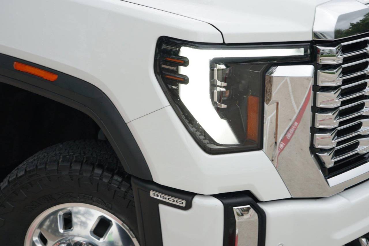 Certified Used 2024 GMC Sierra 3500HD Denali, photo 3