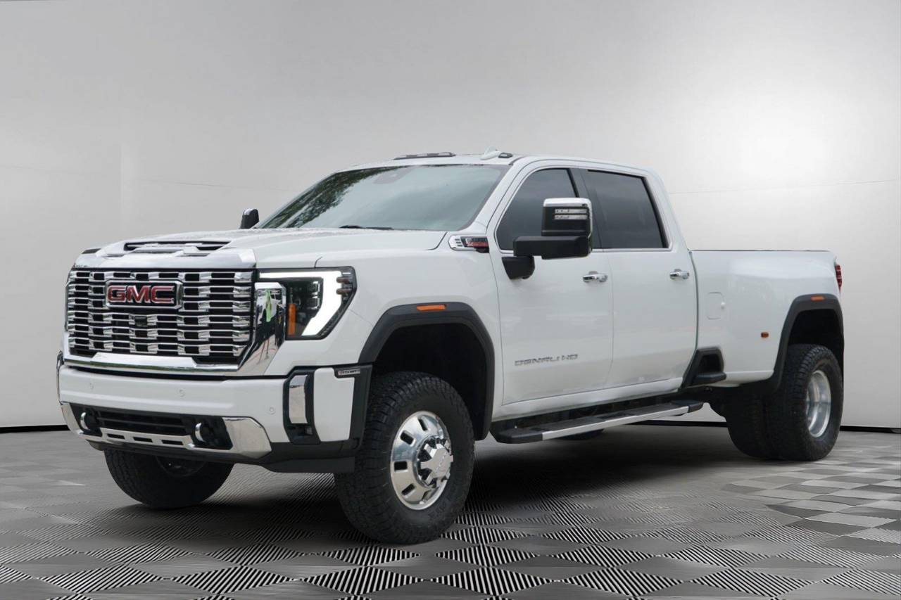 Certified Used 2024 GMC Sierra 3500HD Denali, photo 7
