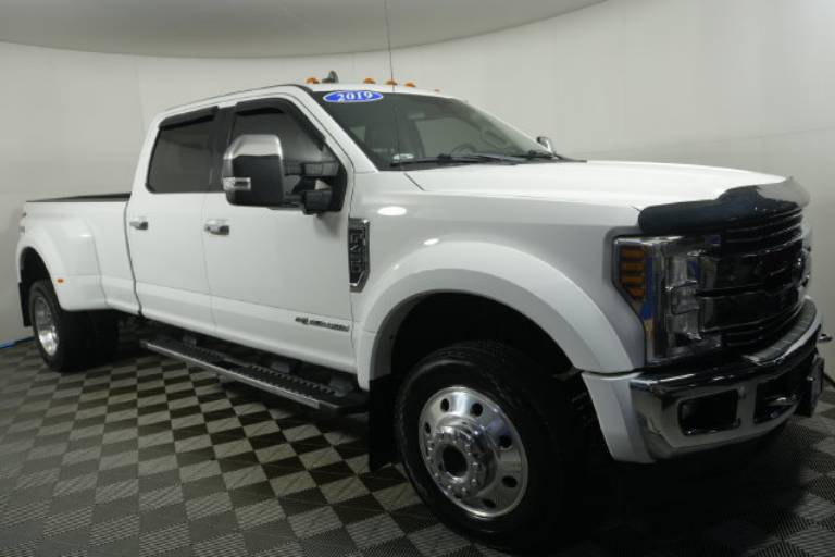2019 Ford Super Duty F-450 DRW LARIAT