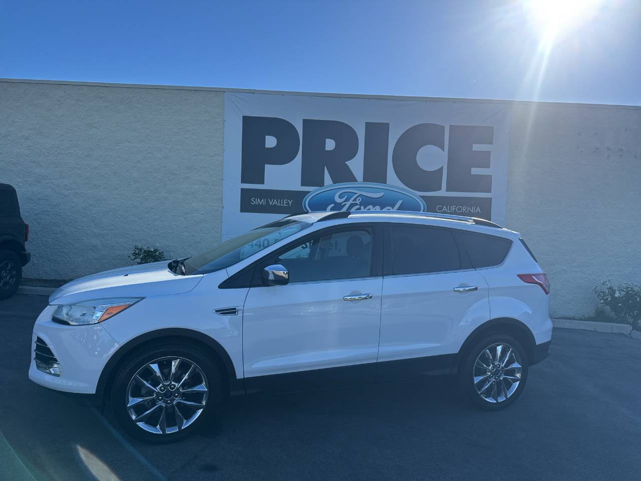 Used 2015 Ford Escape SE with VIN 1FMCU0GX2FUB95102 for sale in Simi Valley, CA