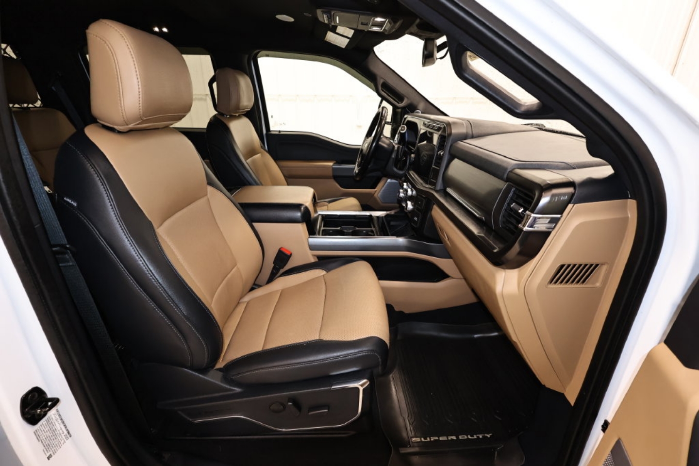 2023 Ford F-350 Super Duty Lariat - Photo 20