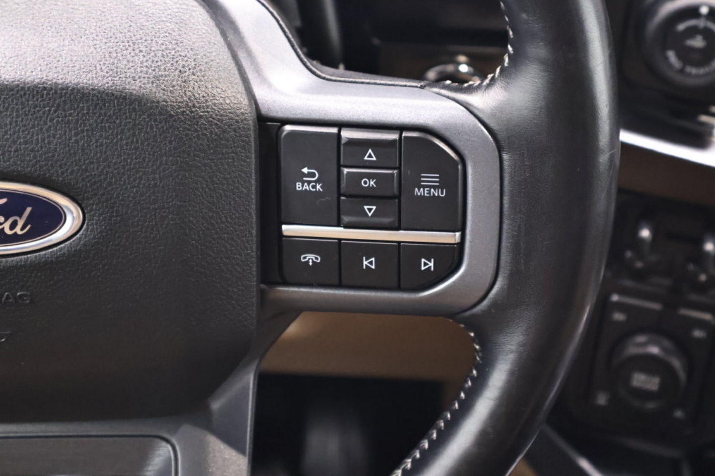 2023 Ford F-350 Super Duty Lariat - Photo 25