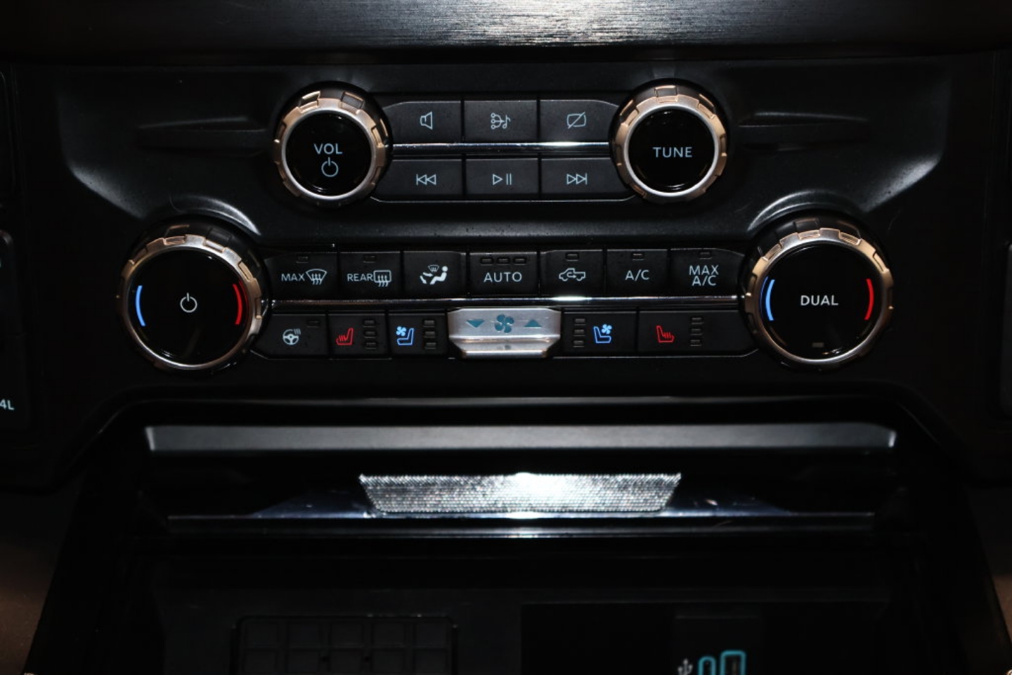 2023 Ford F-350 Super Duty Lariat - Photo 37