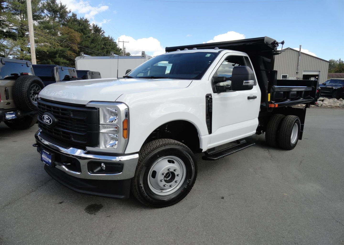 2027 Ford F-350 Super Duty Chassis Cab