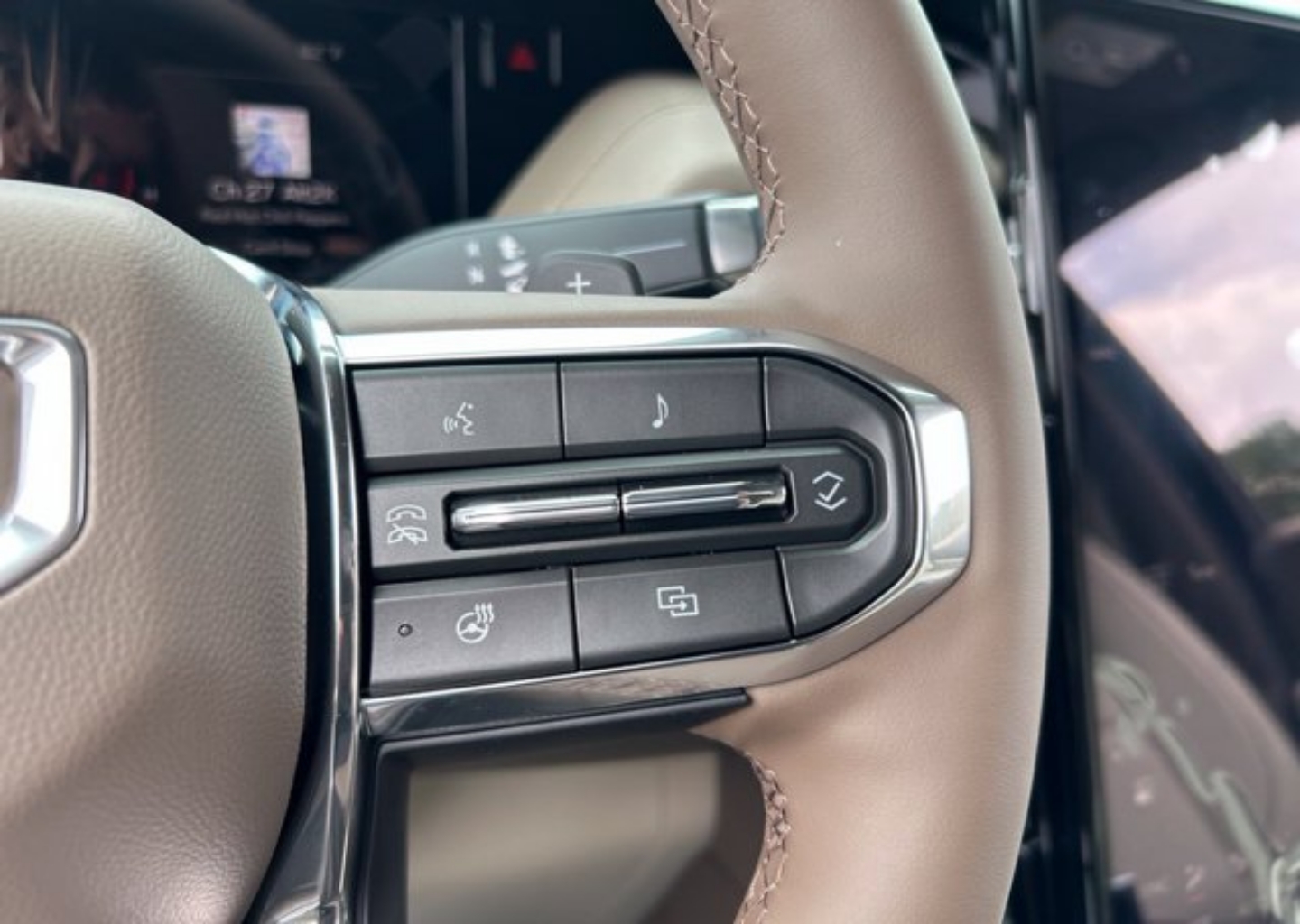 2027 GMC Yukon XL Denali - Photo 28