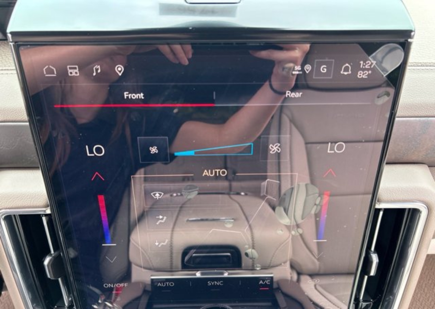 2027 GMC Yukon XL Denali - Photo 33