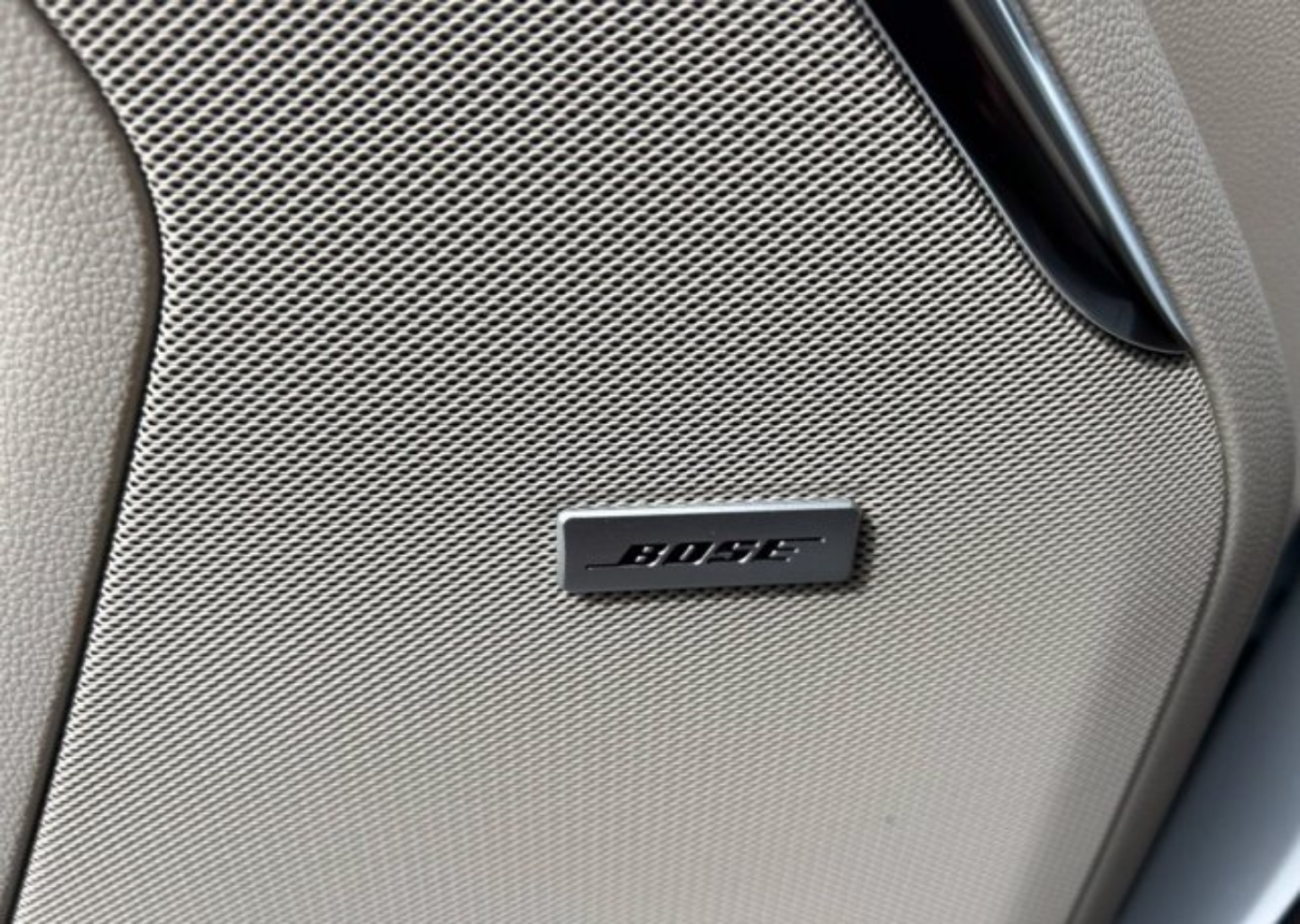 2027 GMC Yukon XL Denali - Photo 38