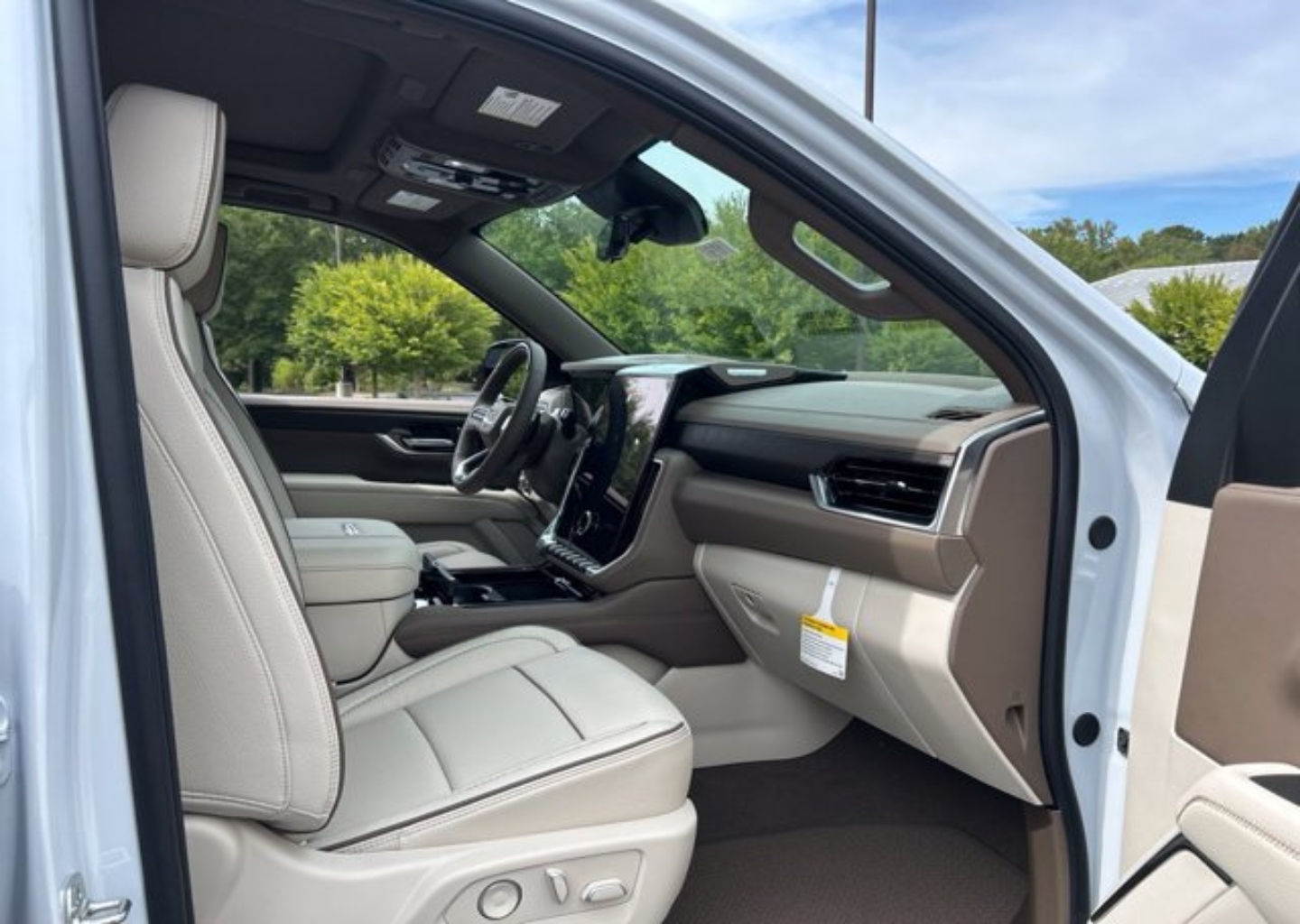2027 GMC Yukon XL Denali - Photo 41