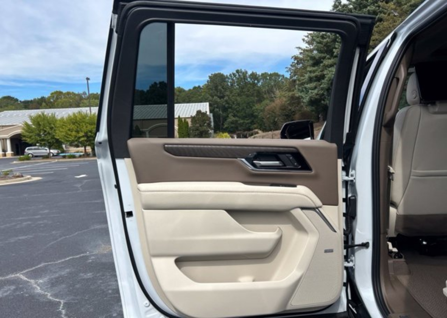 2027 GMC Yukon XL Denali - Photo 62