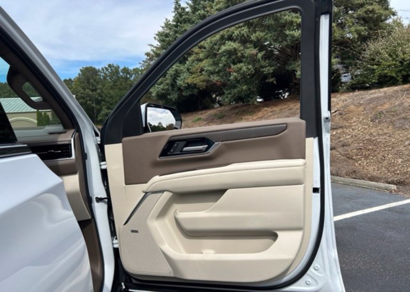 2027 GMC Yukon XL Denali - Photo 64