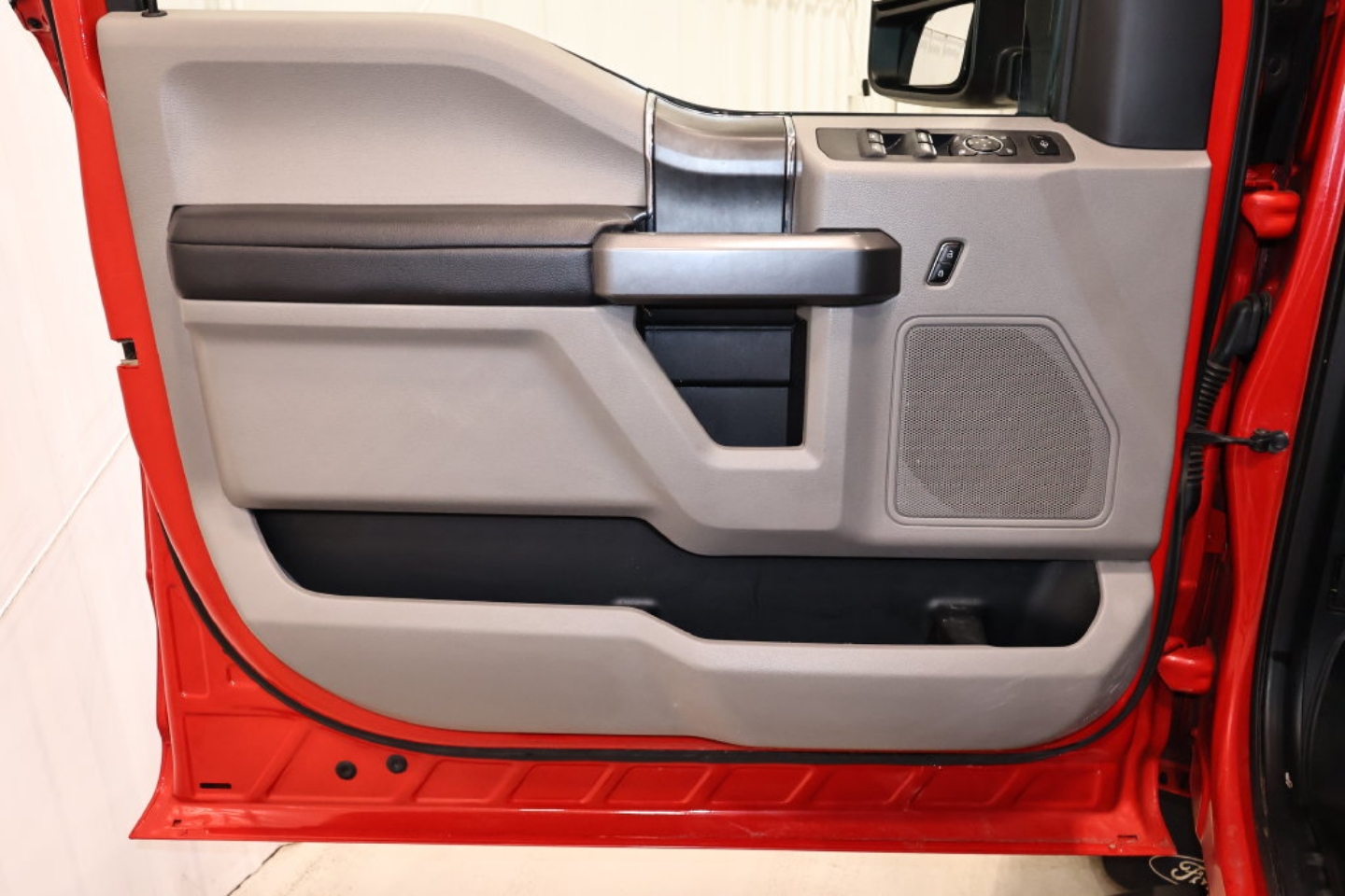 2019 Ford F-350 Super Duty XLT - Photo 12