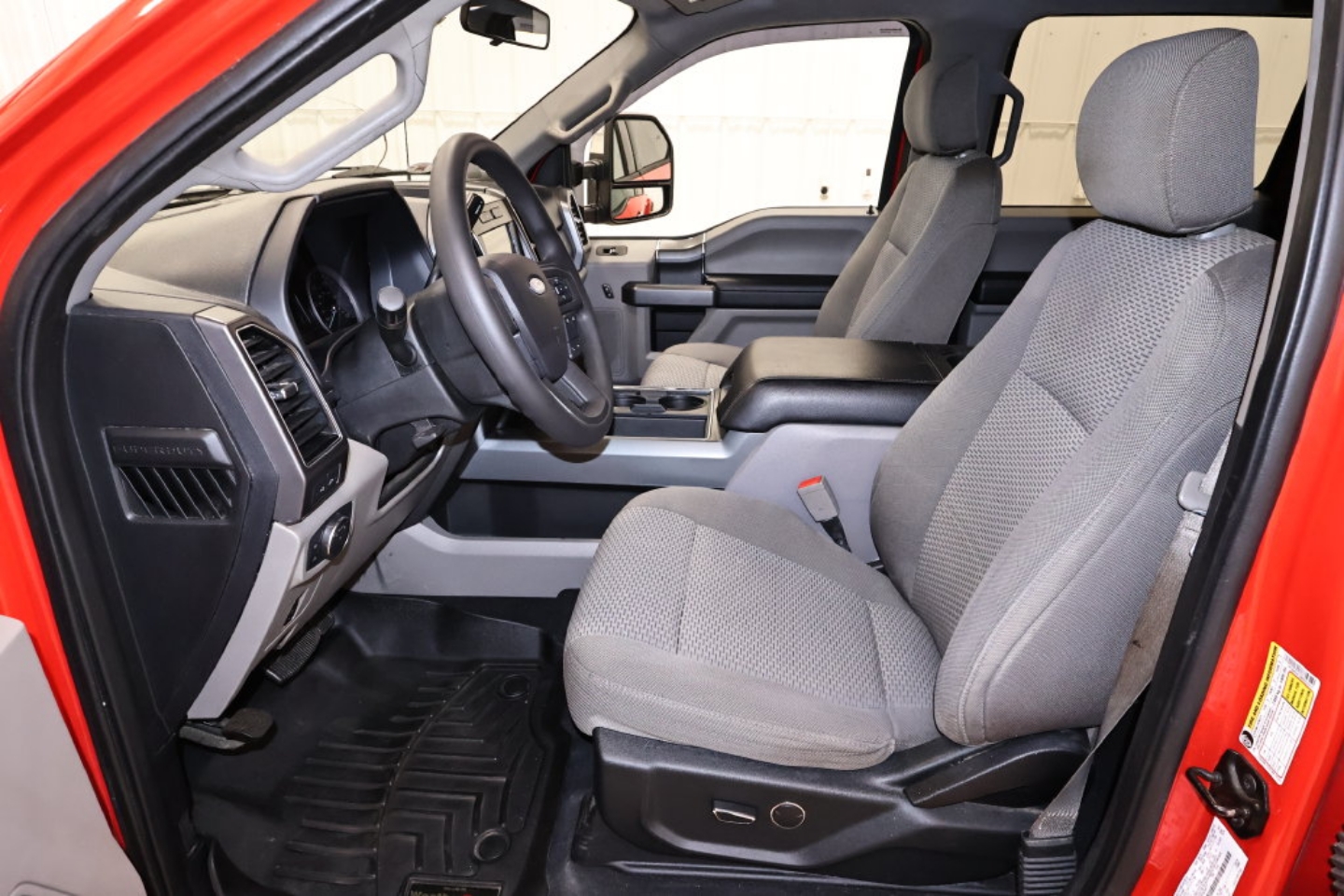 2019 Ford F-350 Super Duty XLT - Photo 14
