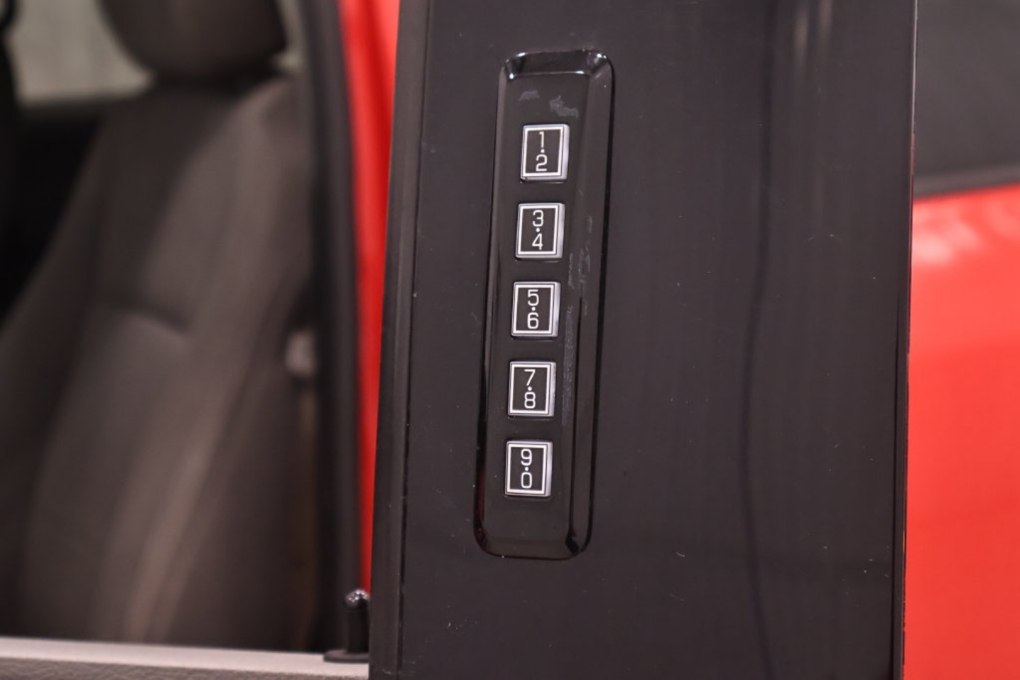 2019 Ford F-350 Super Duty XLT - Photo 36