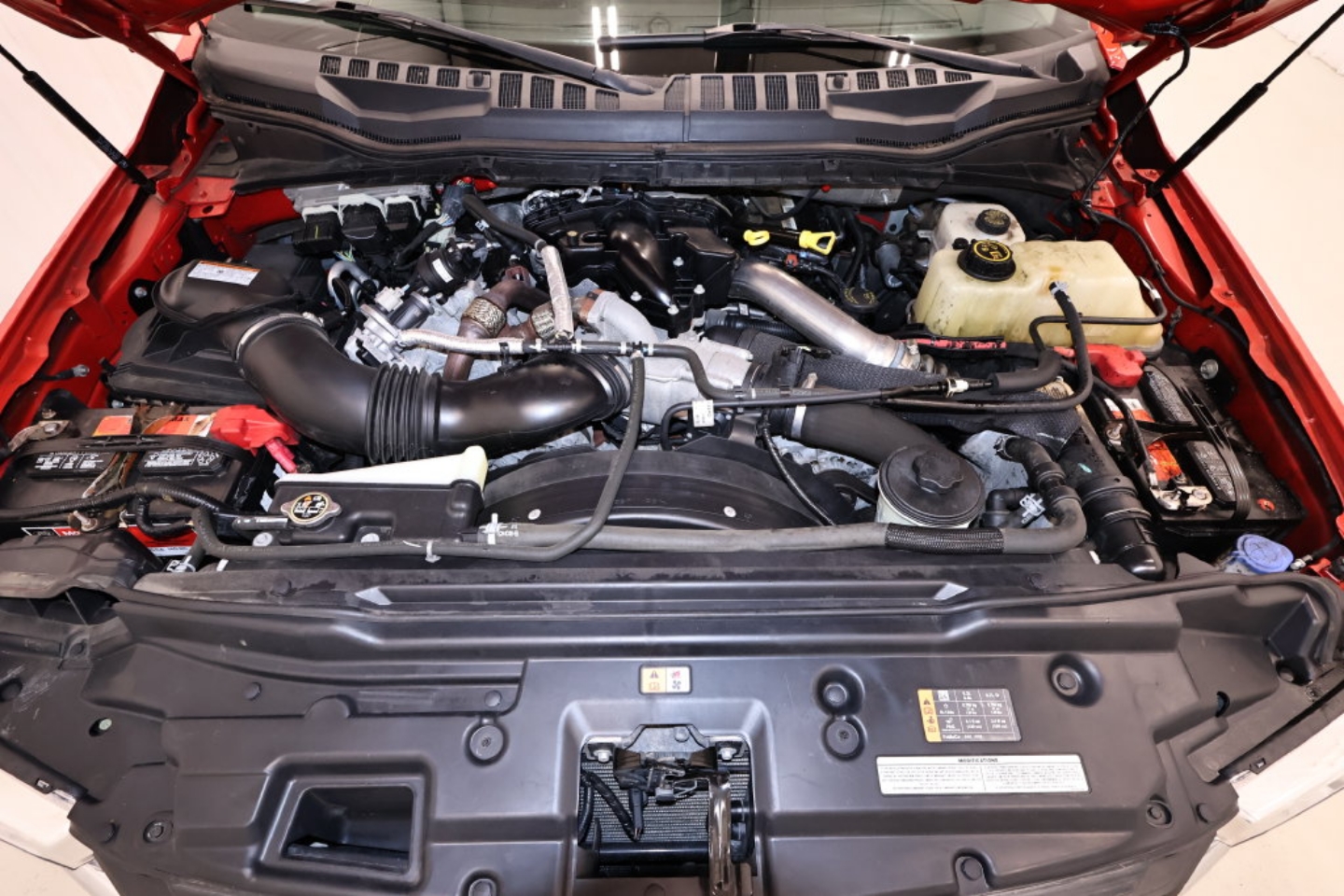 2019 Ford F-350 Super Duty XLT - Photo 40