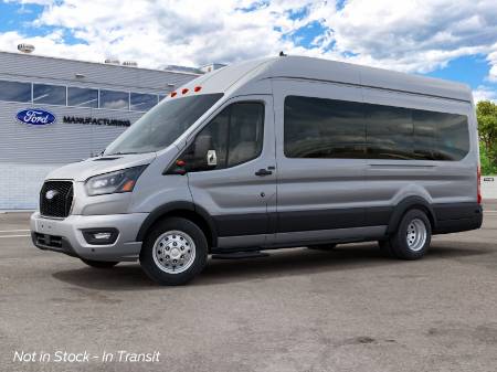 2027 Ford Transit Passenger Wagon XLT